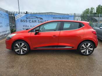 Used Renault Clio 2015 for sale - 74742739: Photo
