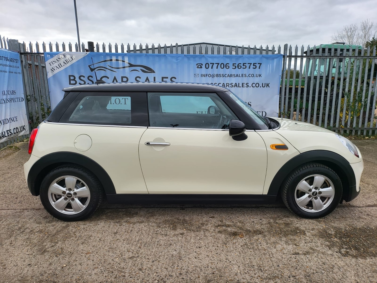 Used MINI Hatch 2014 for sale - 77062299: Photo 19