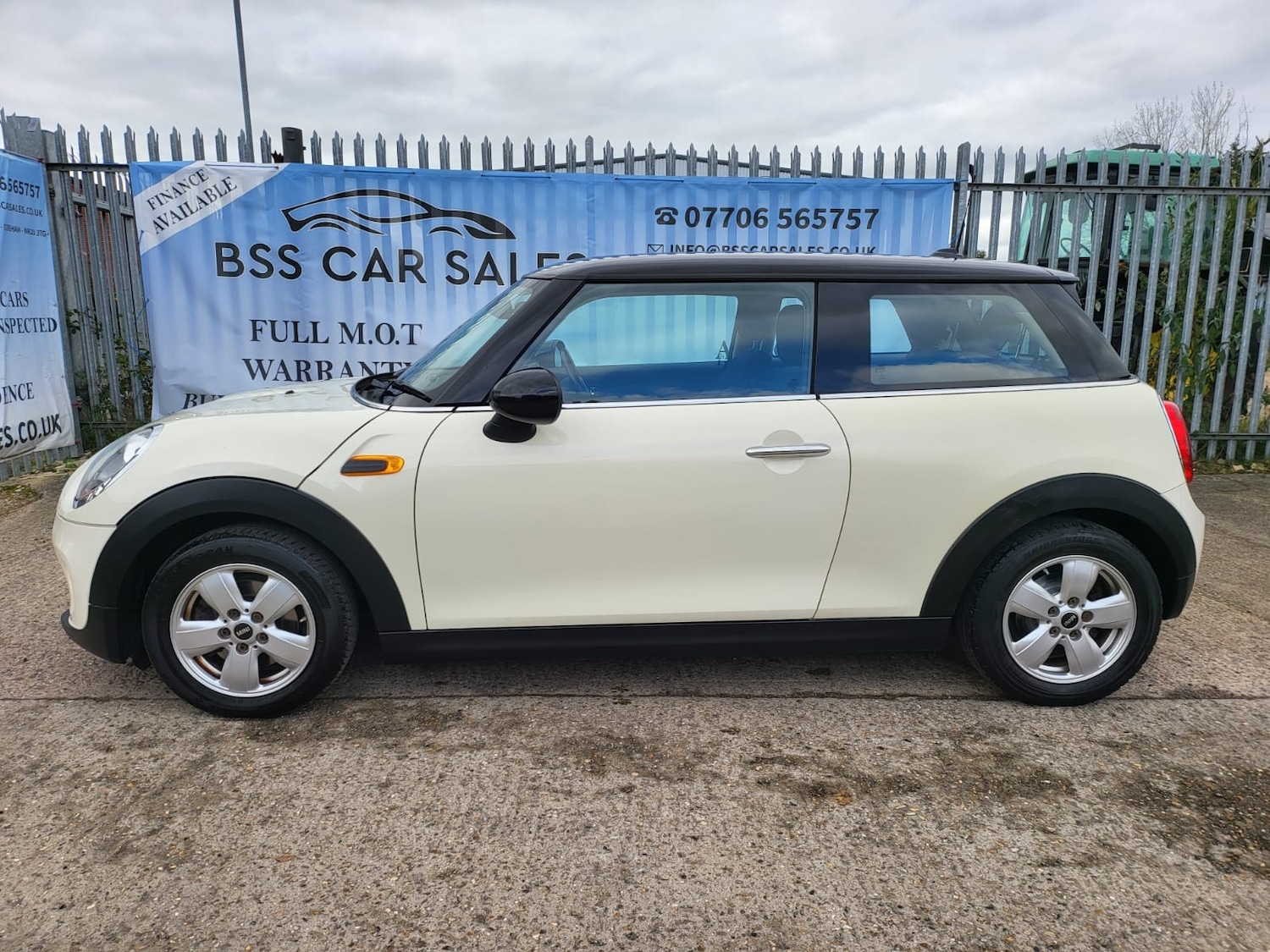 Used MINI Hatch 2014 for sale - 77062299: Photo 20