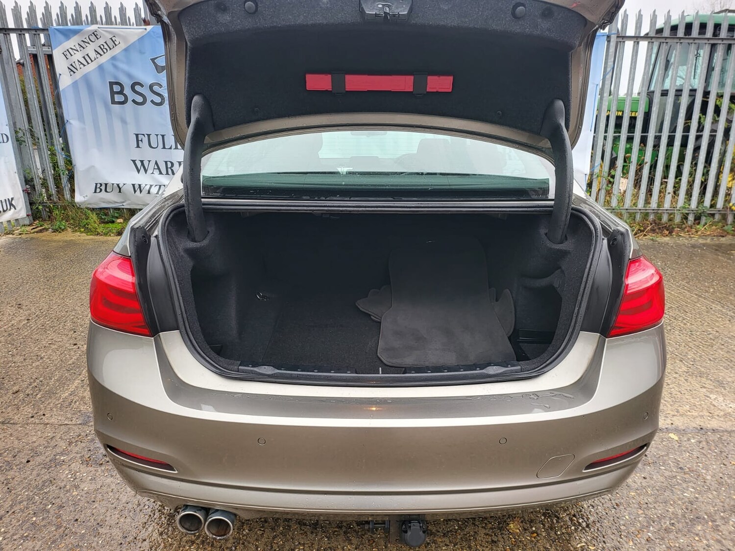 Used BMW 3 Series 2017 for sale - 77063595: Photo 10