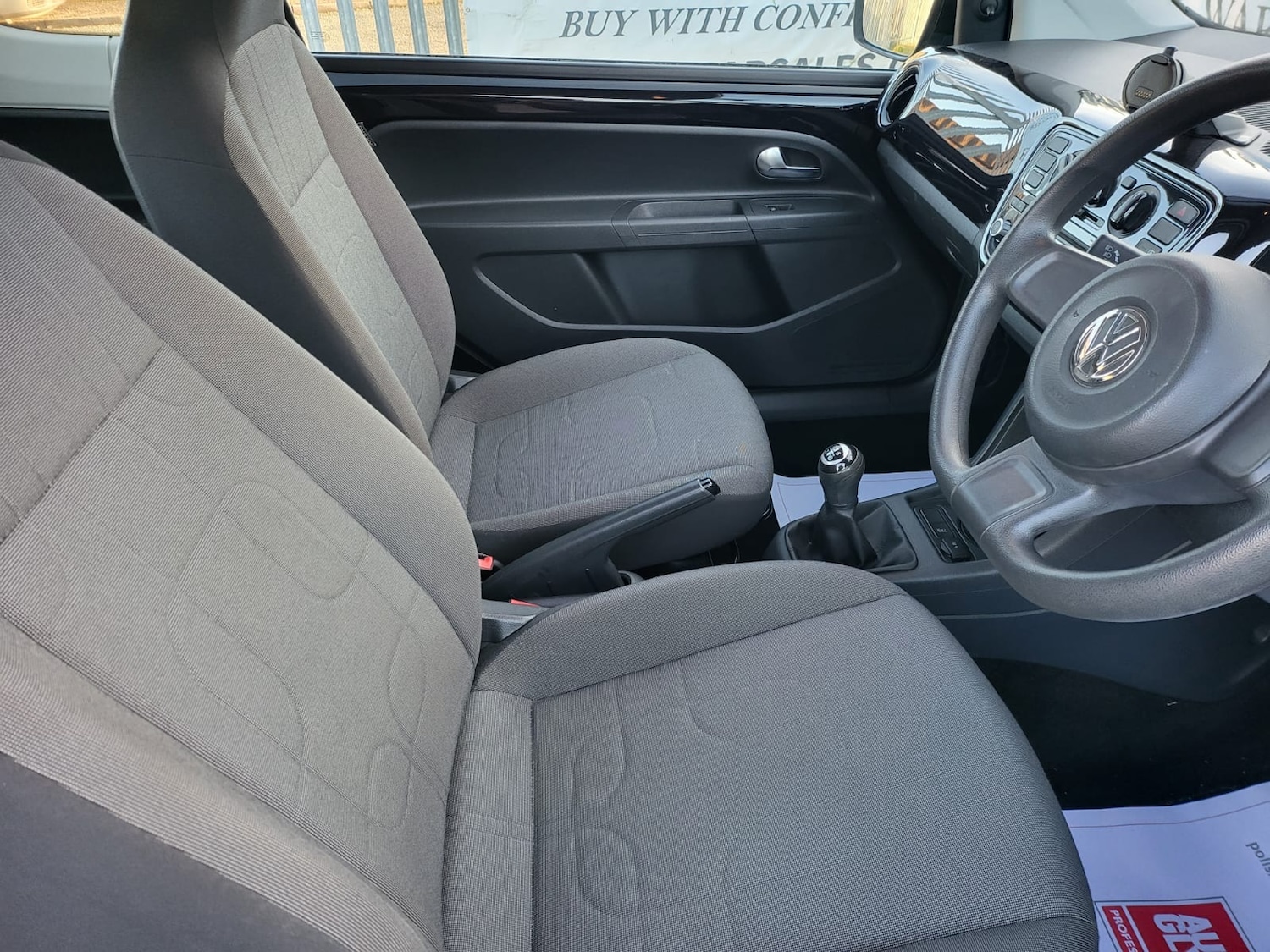 Used Volkswagen up! 2015 for sale - 77796953: Photo 12