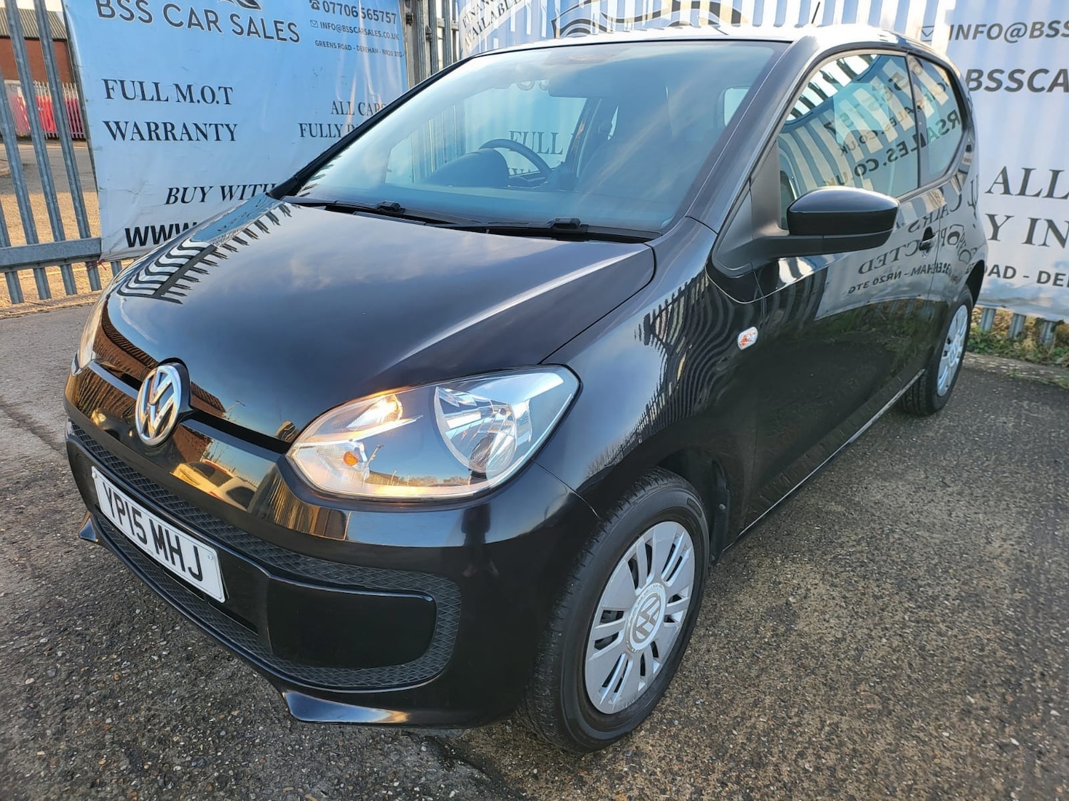 Used Volkswagen up! 2015 for sale - 77796953: Photo 2