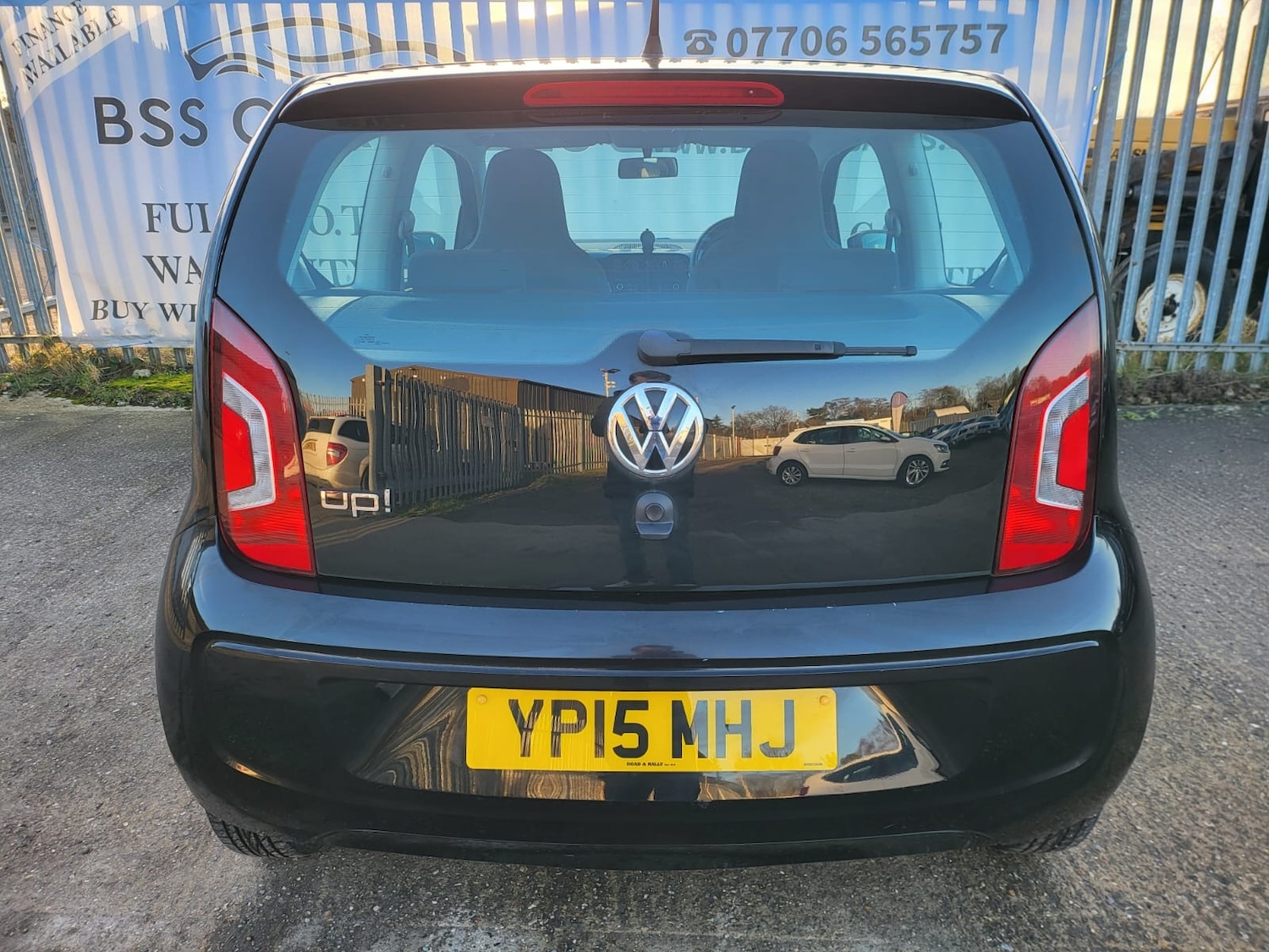 Used Volkswagen up! 2015 for sale - 77796953: Photo 24