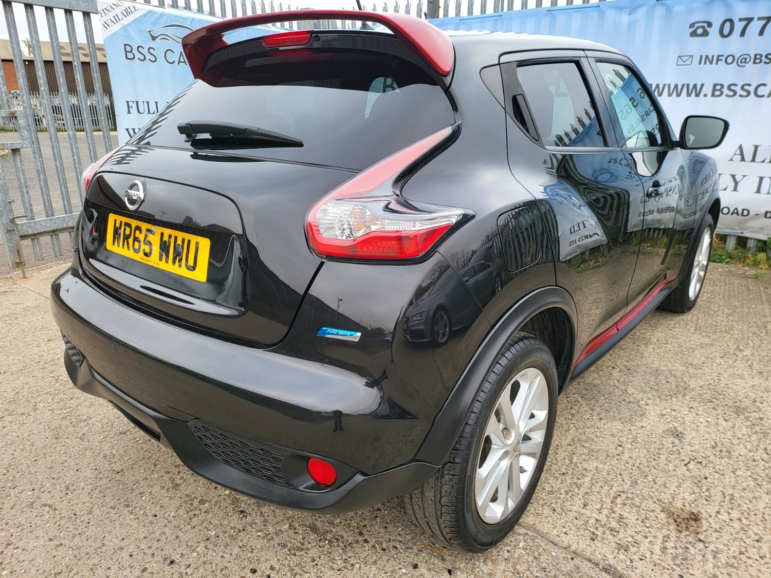 Used Nissan Juke 2015 for sale - 76933356: Photo 24