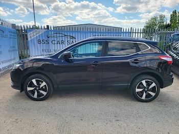 Used Nissan Qashqai 2016 for sale - 77603486: Photo