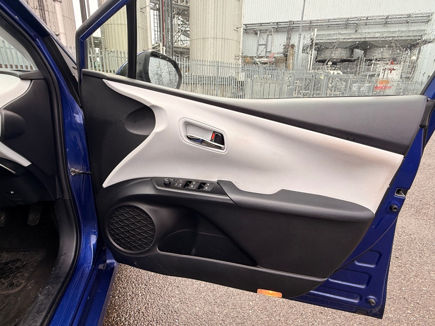 Used Toyota Prius 2016 for sale - 77569804: Photo 34