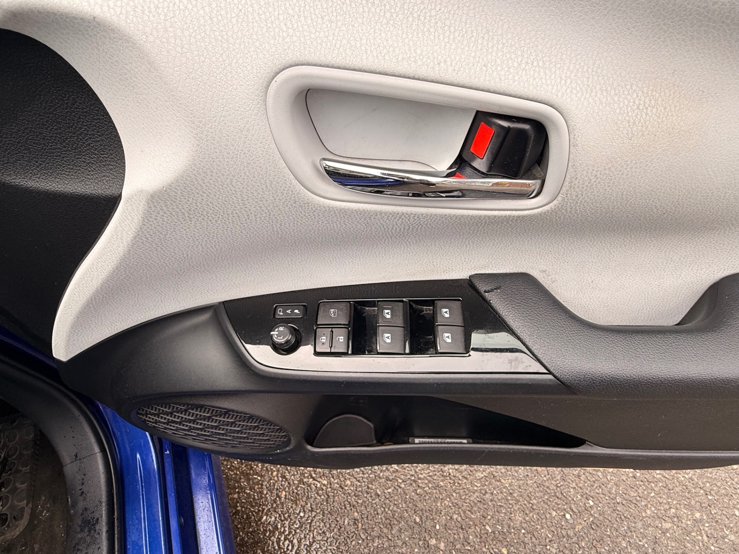 Used Toyota Prius 2016 for sale - 77569804: Photo 35