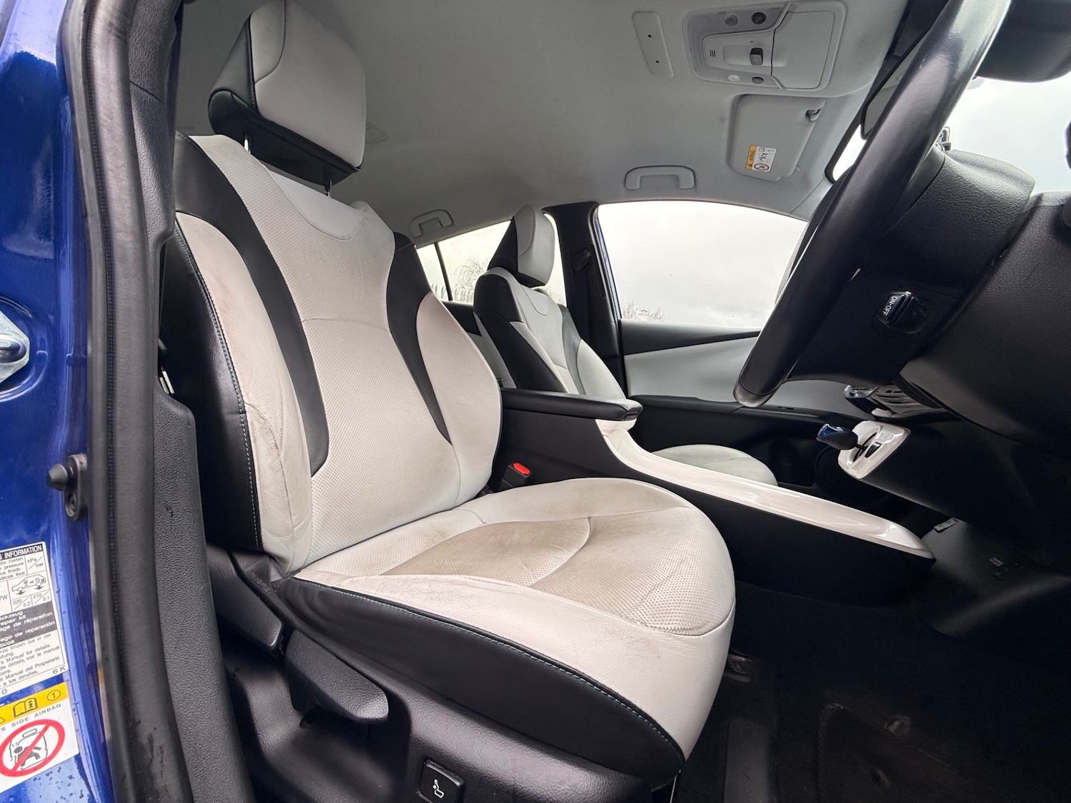 Used Toyota Prius 2016 for sale - 77569804: Photo 40