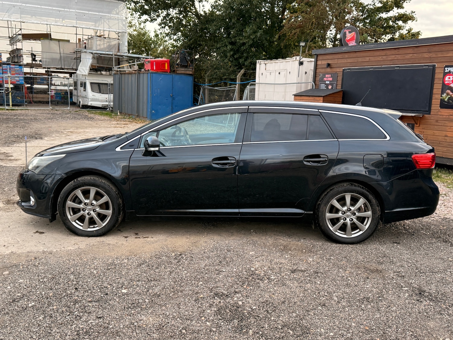 Used Toyota Avensis 2014 for sale - 76196256: Photo 15