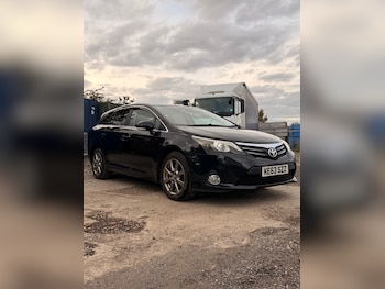 Toyota - Avensis