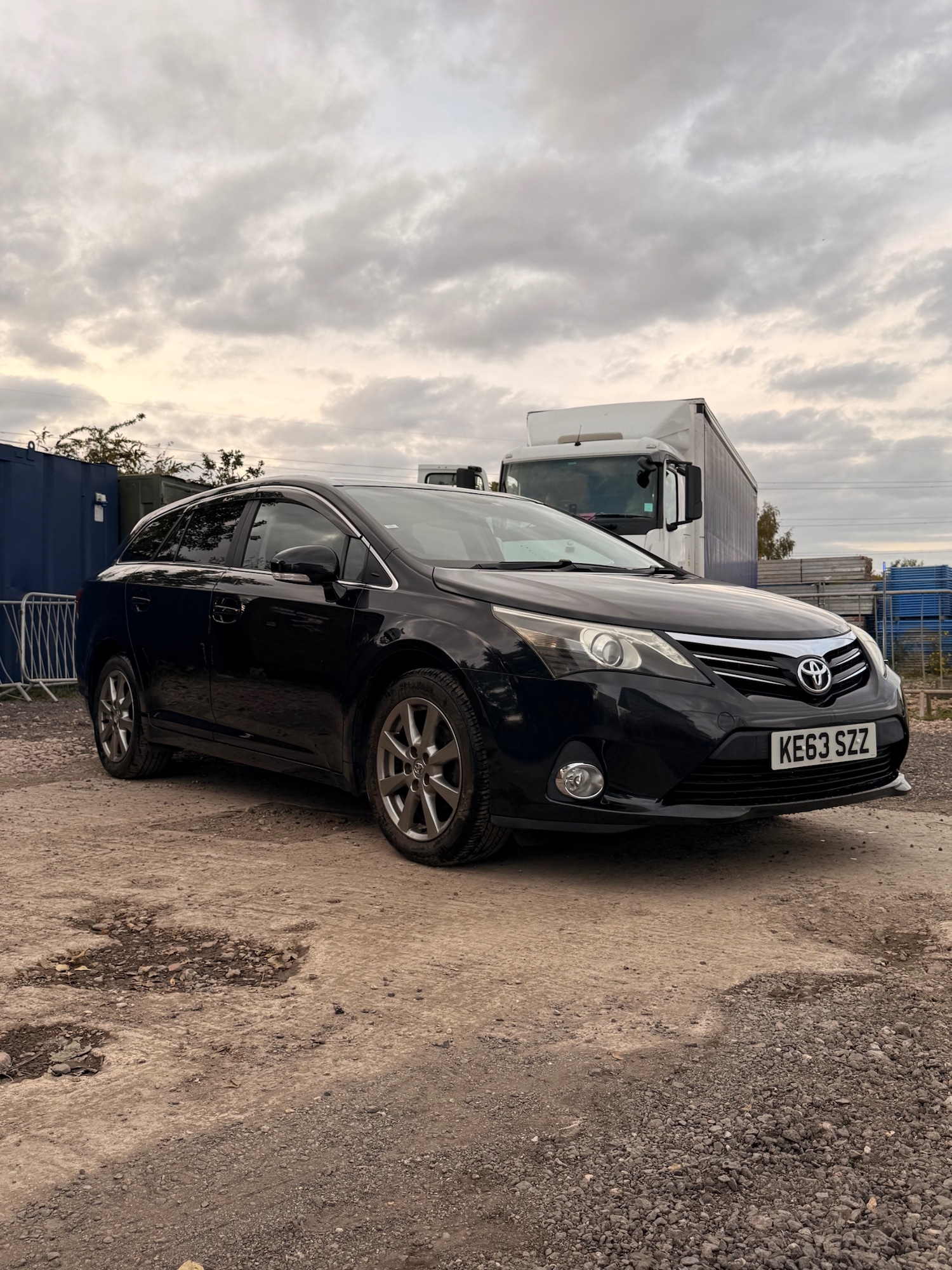 Used Toyota Avensis 2014 for sale - 76196256: Photo 2