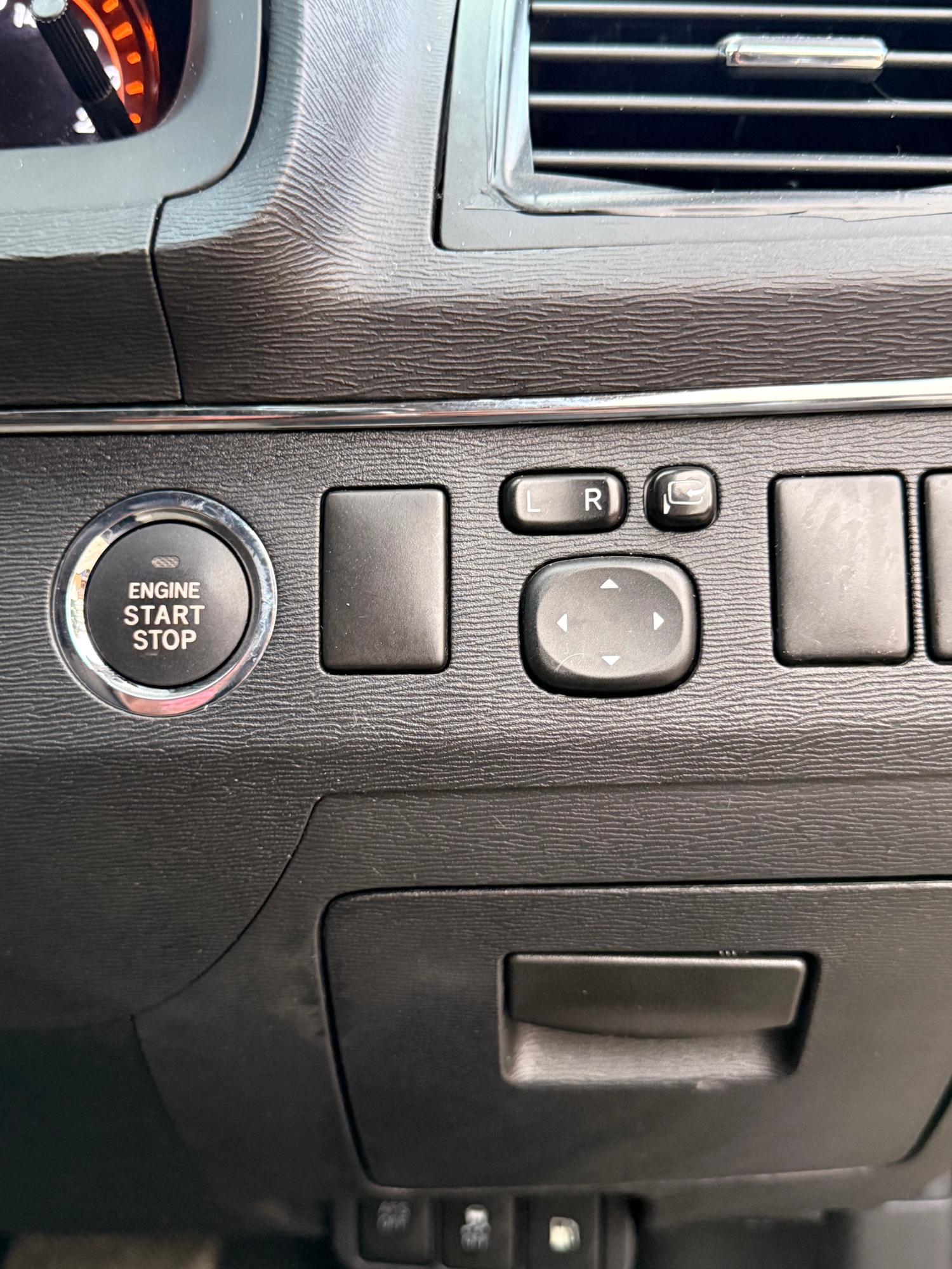 Used Toyota Avensis 2014 for sale - 76196256: Photo 29