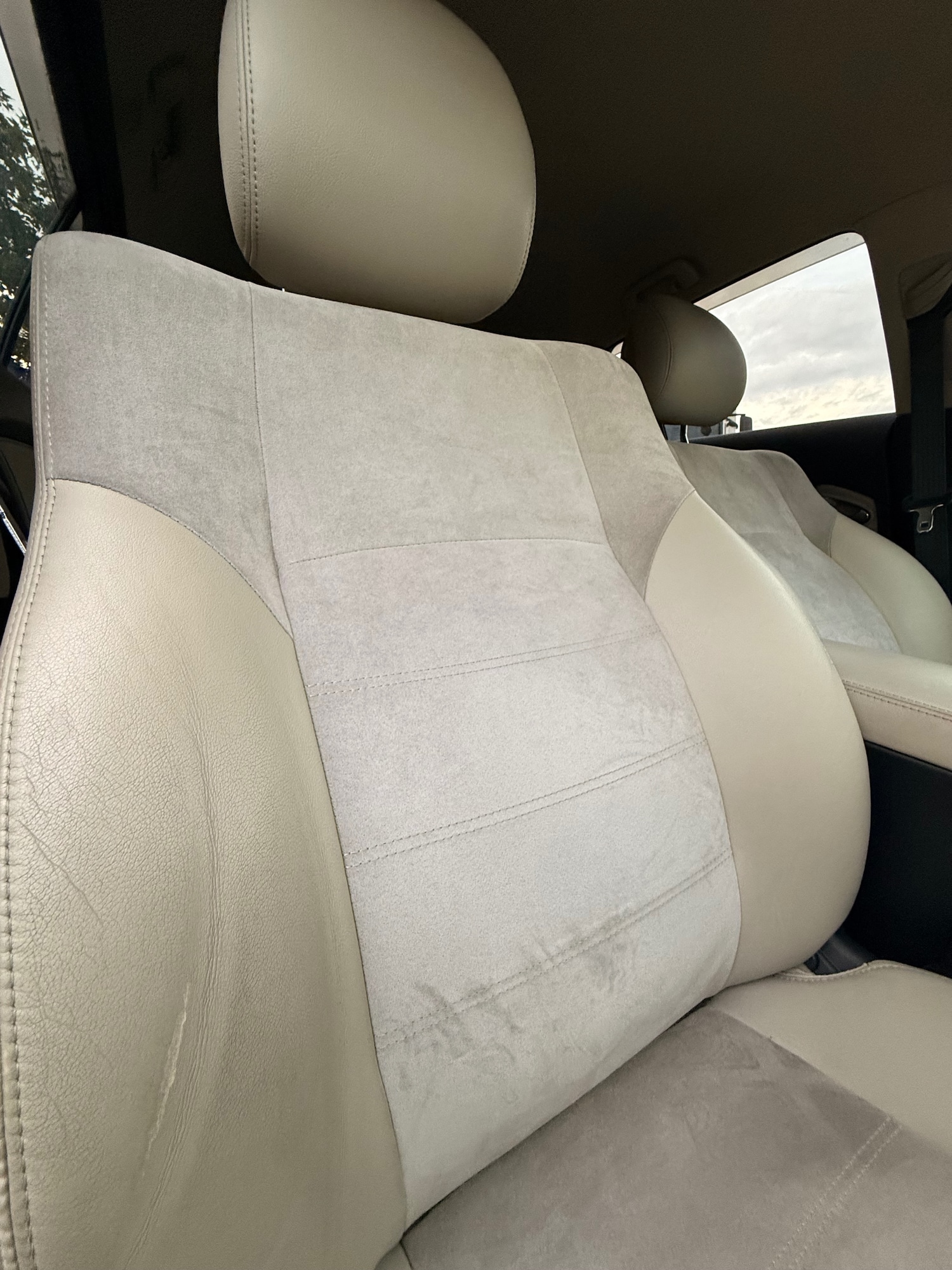 Used Toyota Avensis 2014 for sale - 76196256: Photo 45