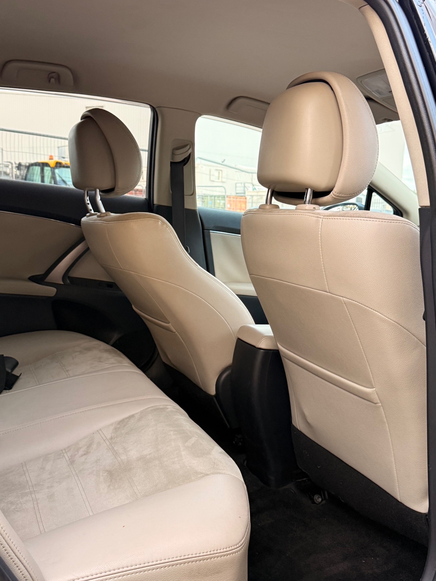 Used Toyota Avensis 2014 for sale - 76196256: Photo 47