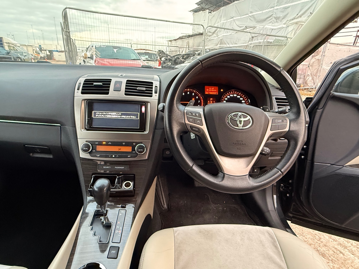 Used Toyota Avensis 2014 for sale - 76196256: Photo 52