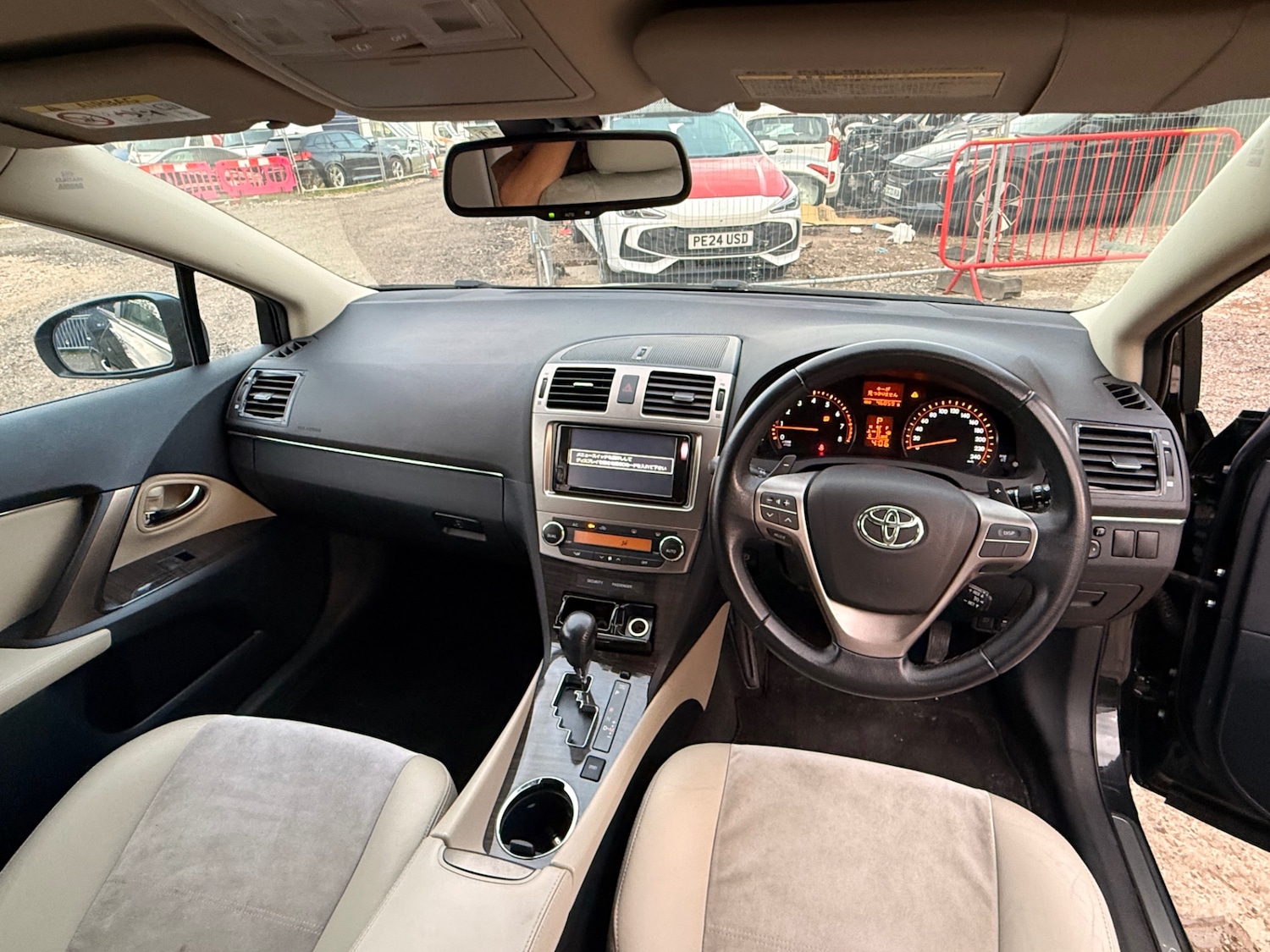 Used Toyota Avensis 2014 for sale - 76196256: Photo 53