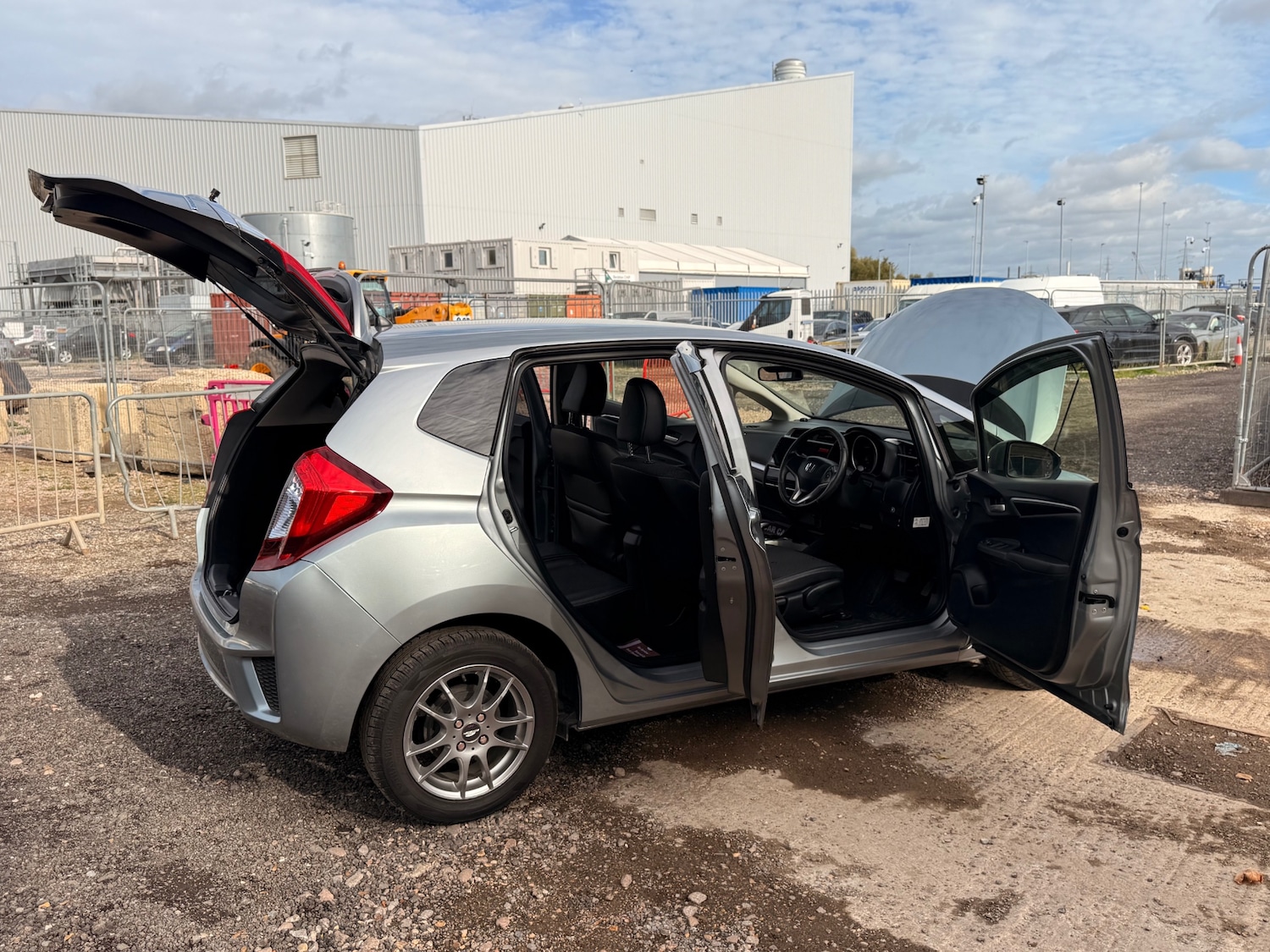 Used Honda Fit 2025 for sale - 76430614: Photo 31