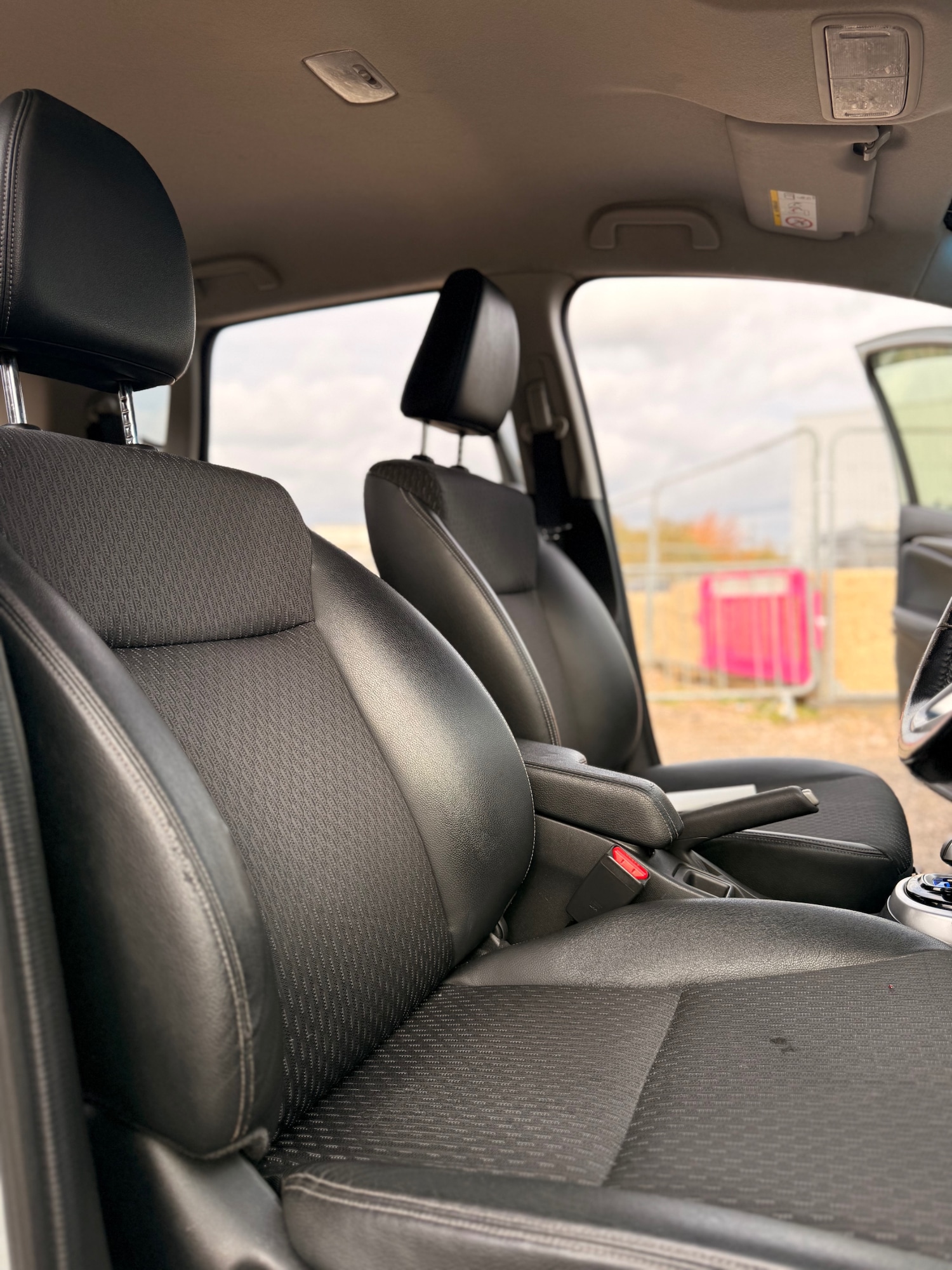 Used Honda Fit 2025 for sale - 76430614: Photo 48