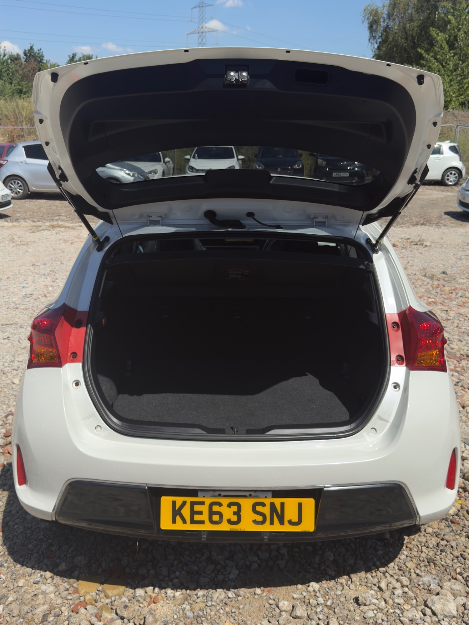 Used Toyota Auris 2014 for sale - 76195977: Photo 28