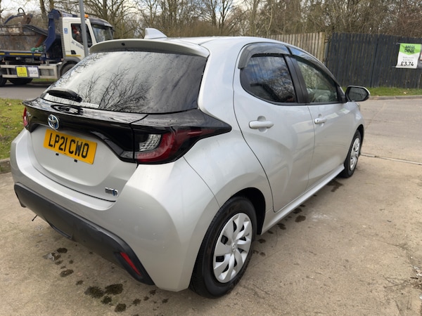 Used Toyota Yaris 2025 for sale - 73992697: Photo 10