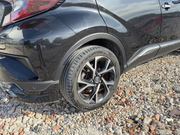 Used Toyota C-HR 2017 for sale - 75115326: Photo 18