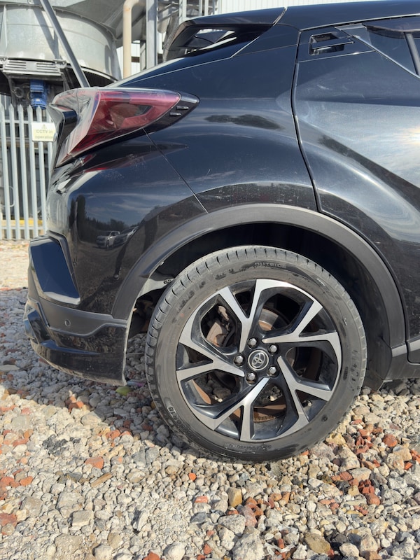 Used Toyota C-HR 2017 for sale - 75115326: Photo 19