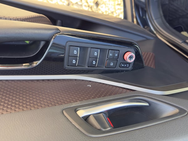 Used Toyota C-HR 2017 for sale - 75115326: Photo 23