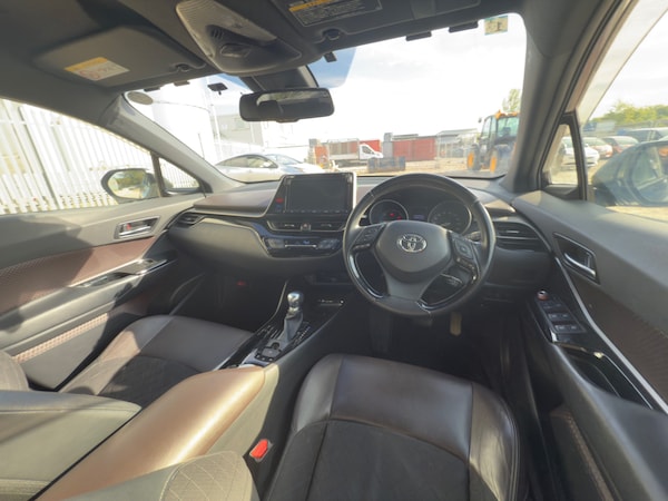 Used Toyota C-HR 2017 for sale - 75115326: Photo 44