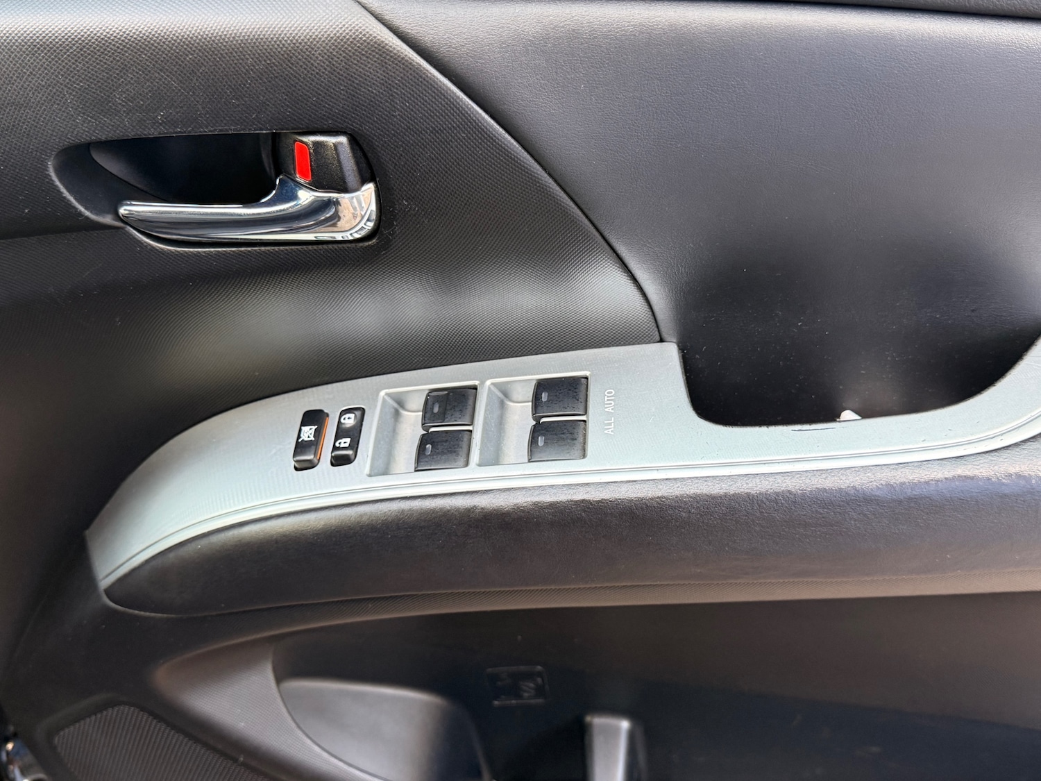 Used Toyota Estima 2025 for sale - 76195884: Photo 29