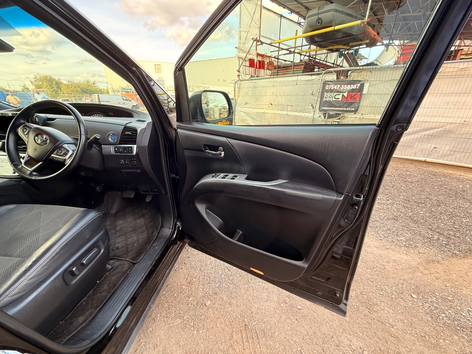 Used Toyota Estima 2025 for sale - 76195884: Photo 30
