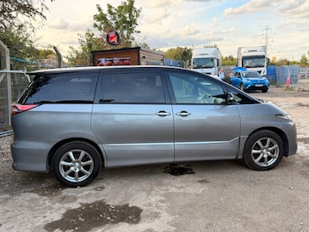 Used Toyota Estima 2025 for sale - 76195884: Photo 4