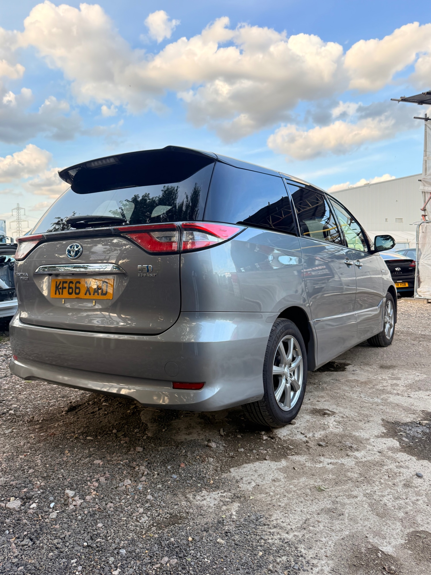 Used Toyota Estima 2025 for sale - 76195884: Photo 6