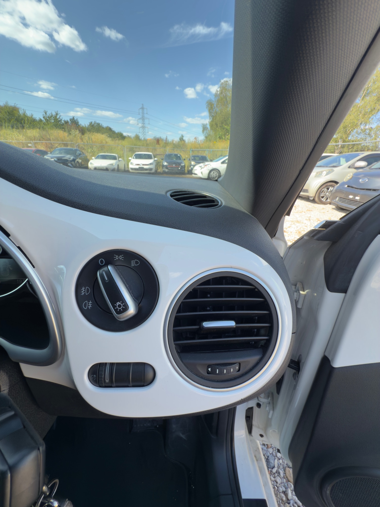 Used Volkswagen Beetle 2012 for sale - 76195921: Photo 24