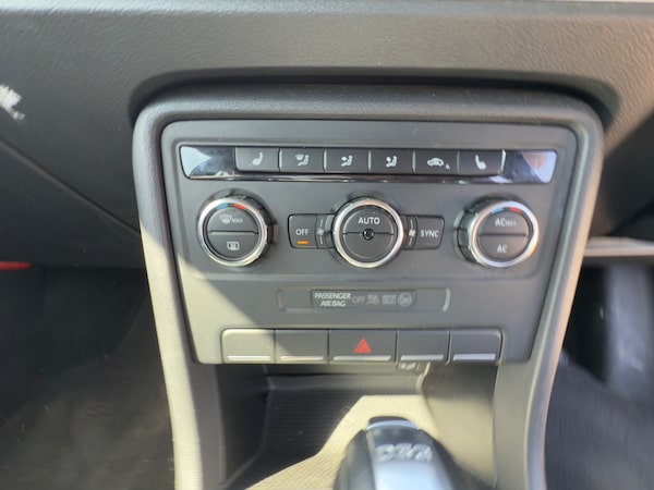 Used Volkswagen Beetle 2025 for sale - 76195921: Photo 27