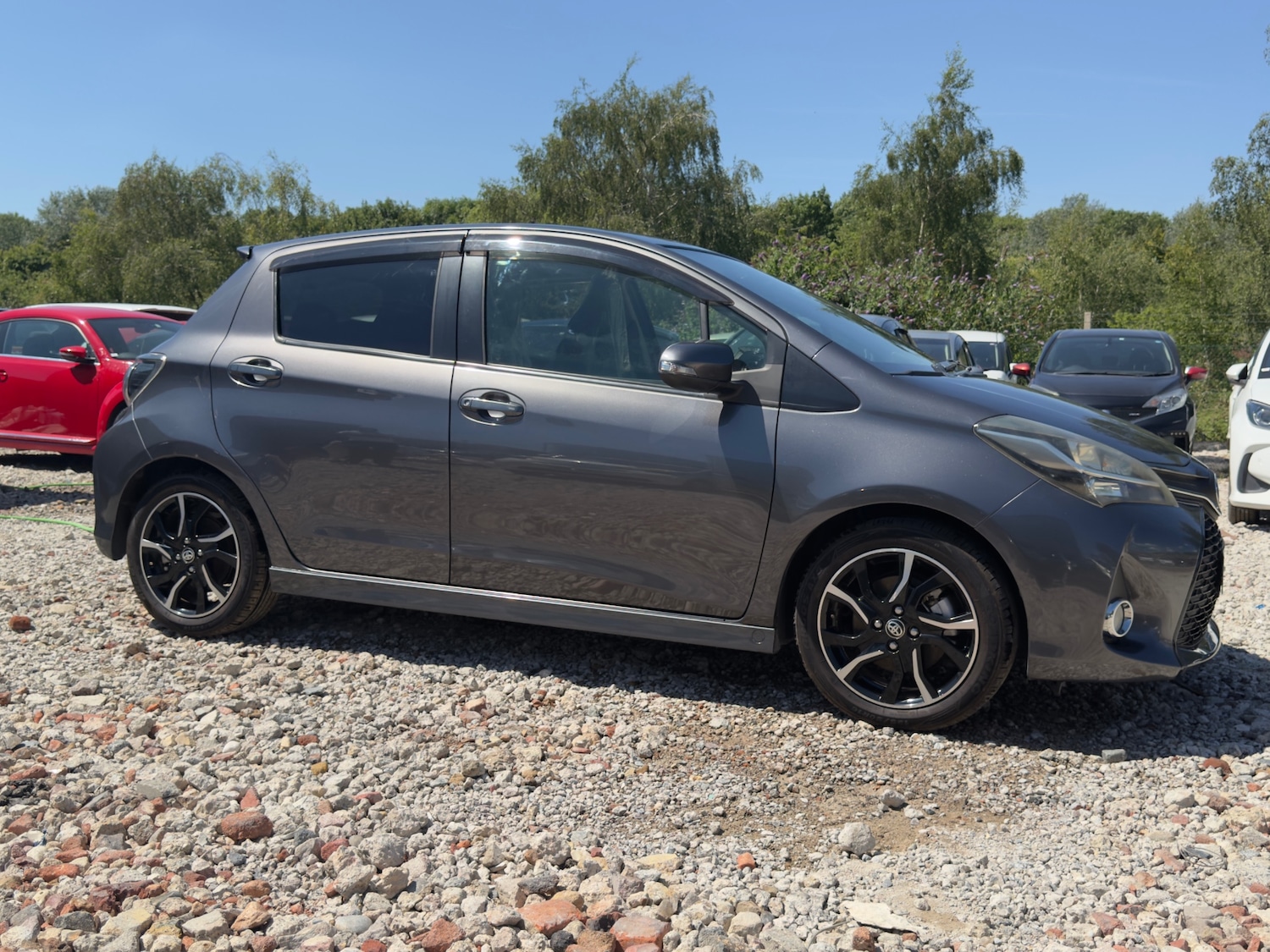 Used Toyota Vitz 2014 for sale - 76196159: Photo 5