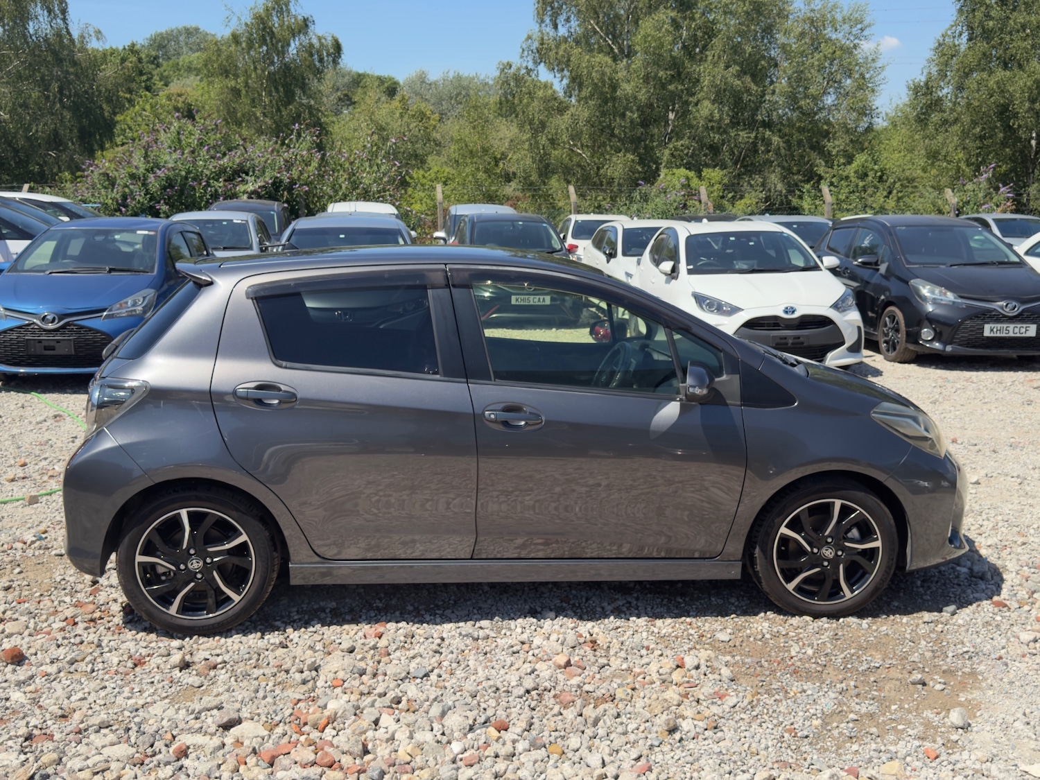 Used Toyota Vitz 2014 for sale - 76196159: Photo 8