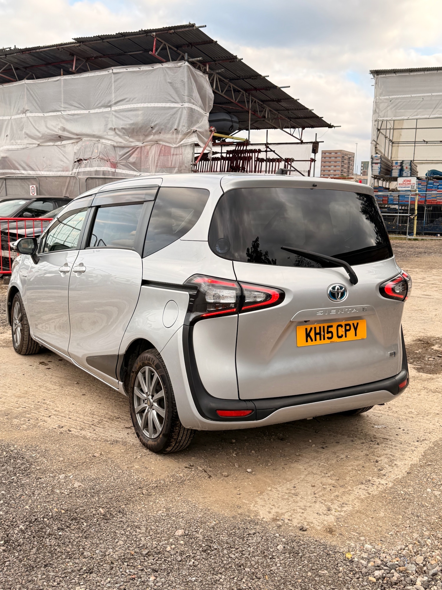 Used Toyota Sienta 2015 for sale - 76195871: Photo 11