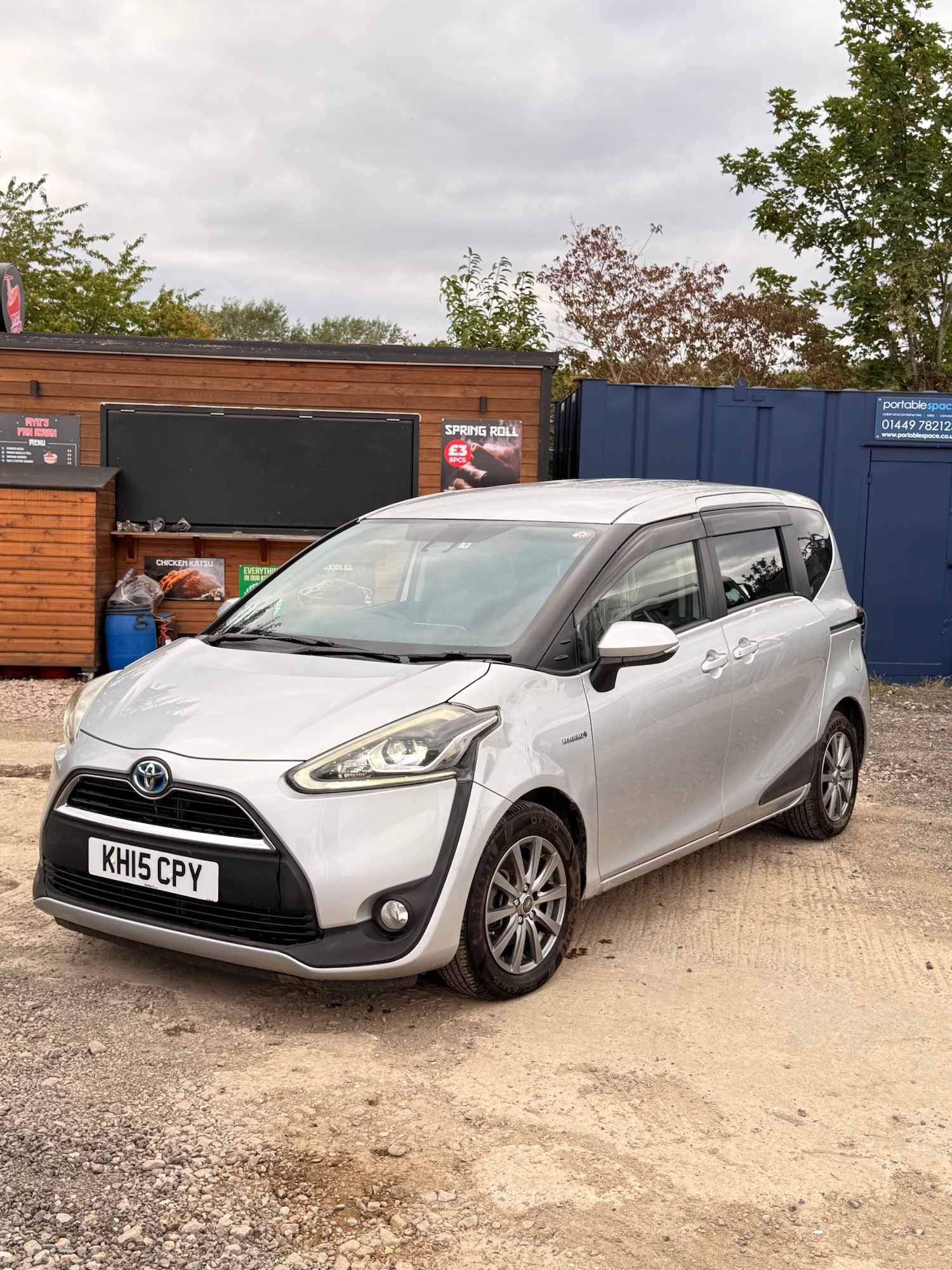 Used Toyota Sienta 2015 for sale - 76195871: Photo 16