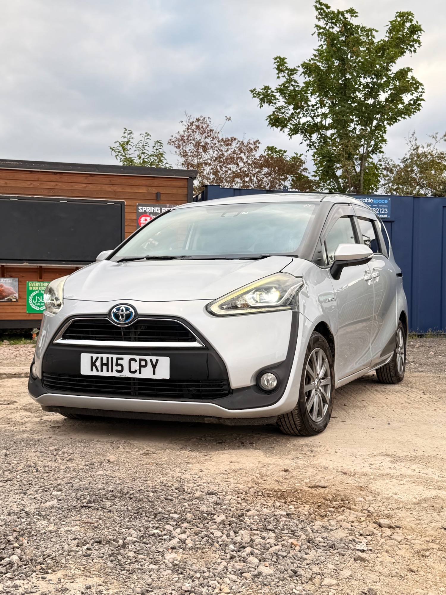 Used Toyota Sienta 2015 for sale - 76195871: Photo 17