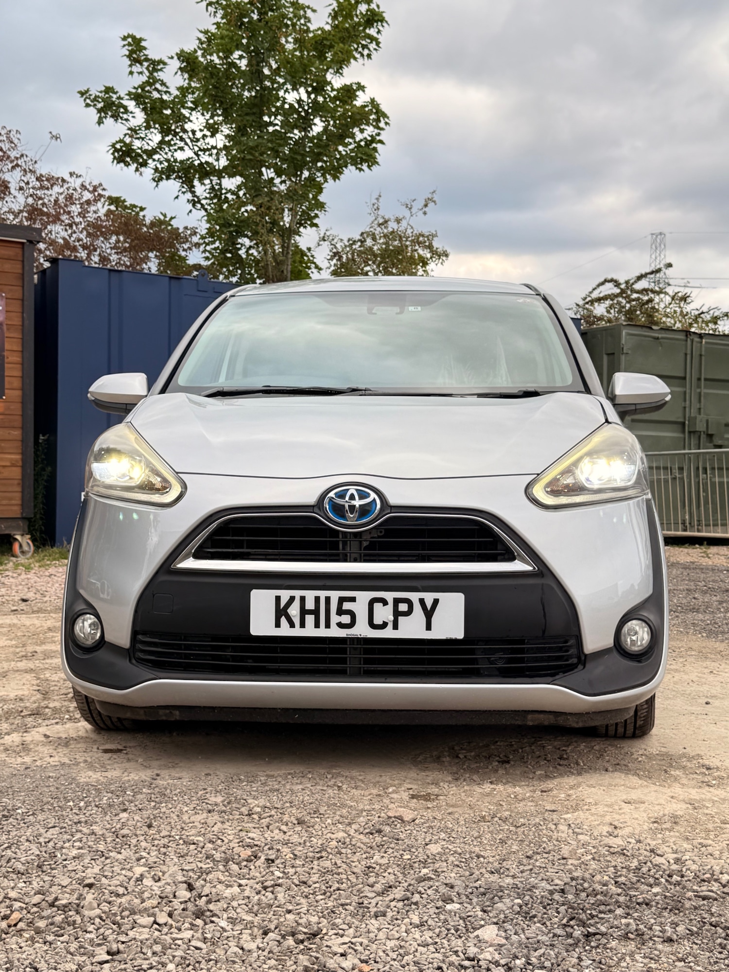 Used Toyota Sienta 2015 for sale - 76195871: Photo 18