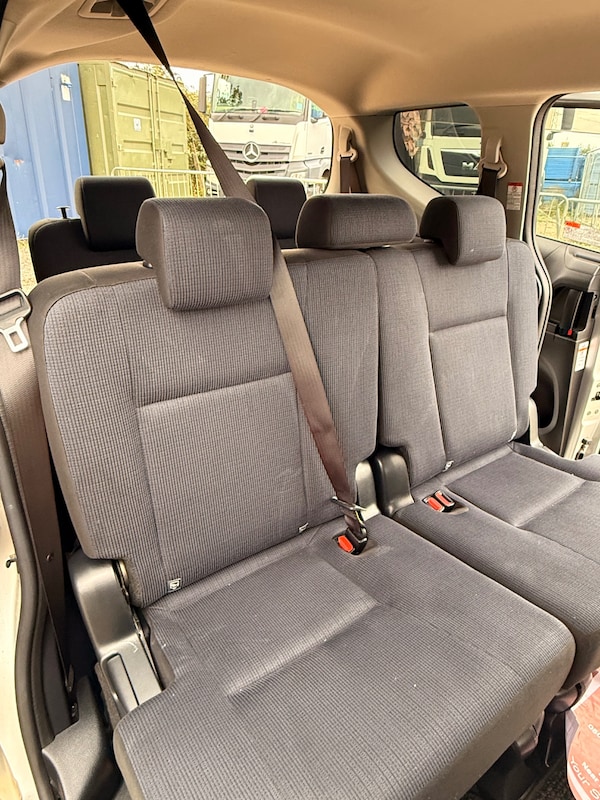 Used Toyota Sienta 2025 for sale - 76195871: Photo 33