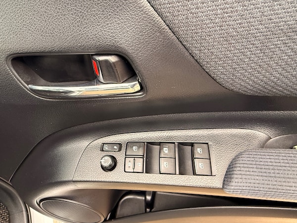 Used Toyota Sienta 2025 for sale - 76195871: Photo 38