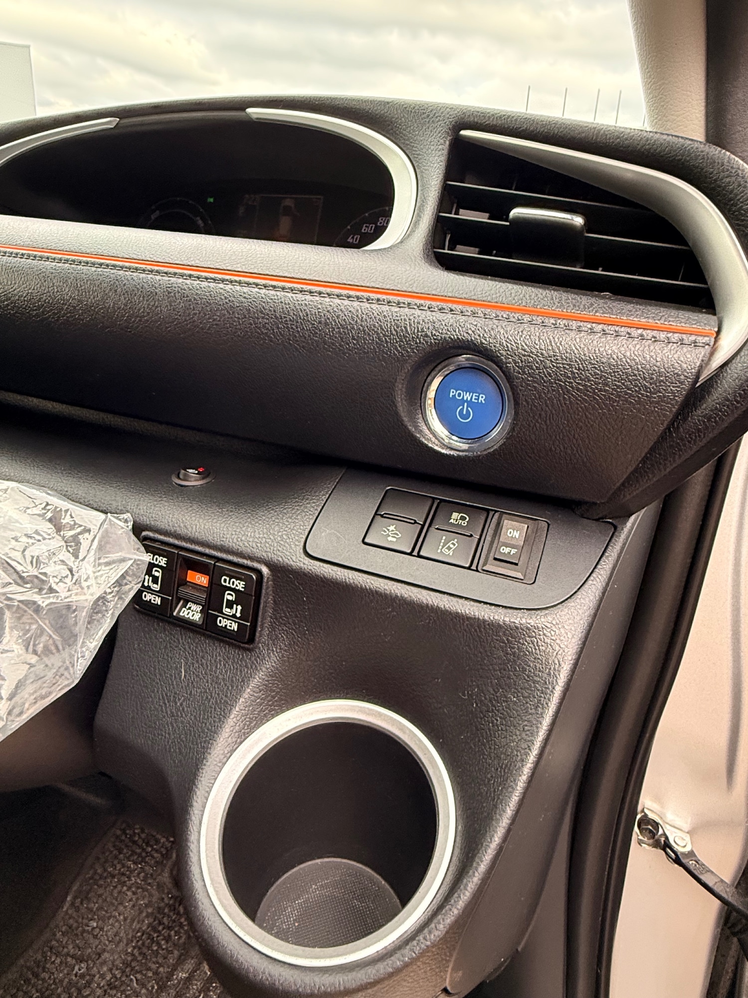 Used Toyota Sienta 2015 for sale - 76195871: Photo 39