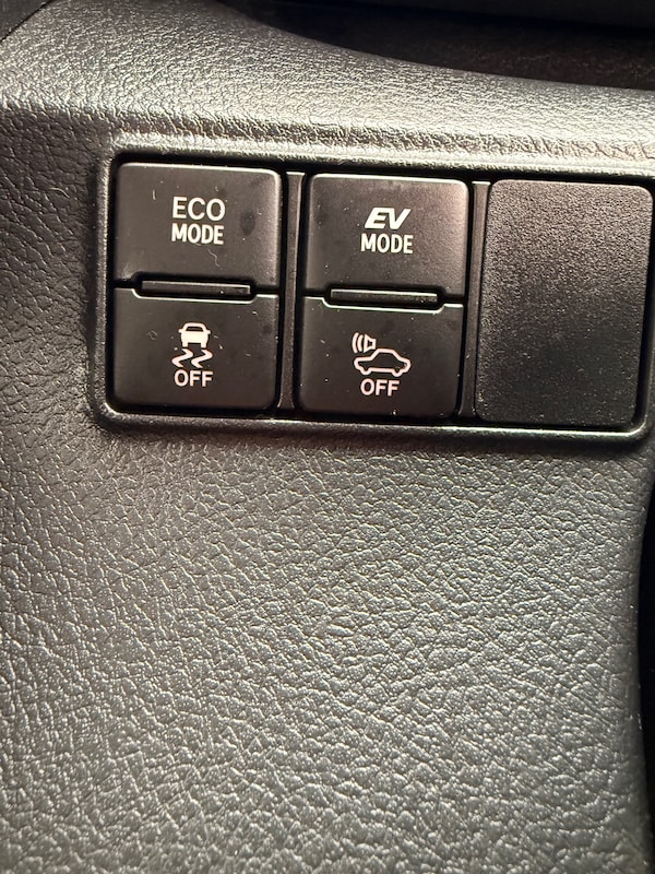 Used Toyota Sienta 2025 for sale - 76195871: Photo 46
