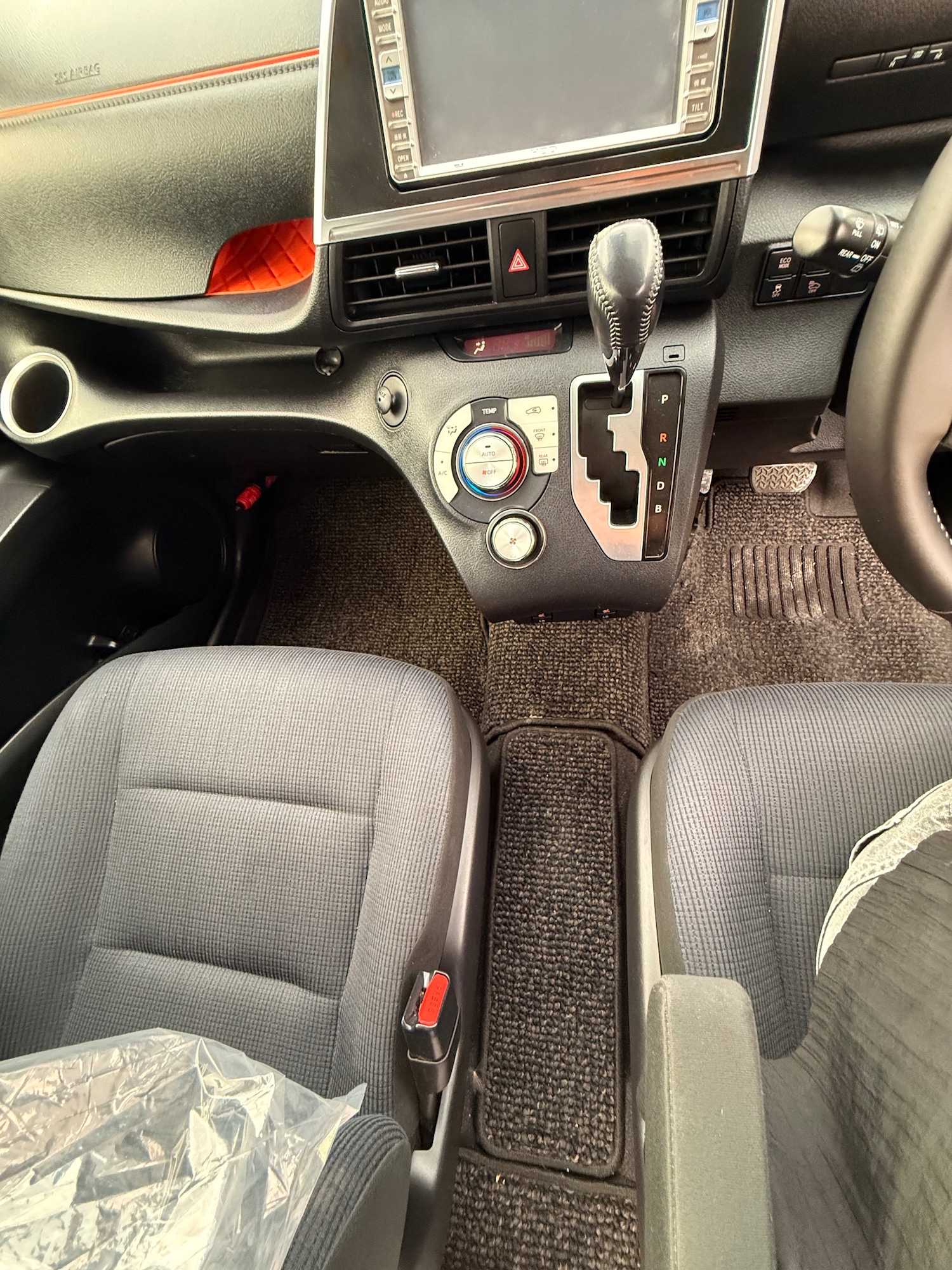 Used Toyota Sienta 2015 for sale - 76195871: Photo 51