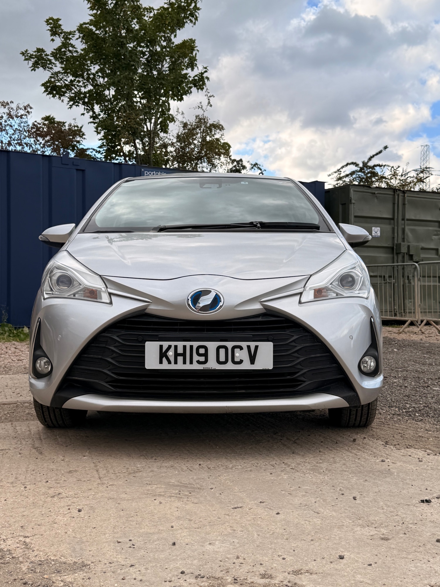 Used Toyota Vitz 2025 for sale - 76195865: Photo 19