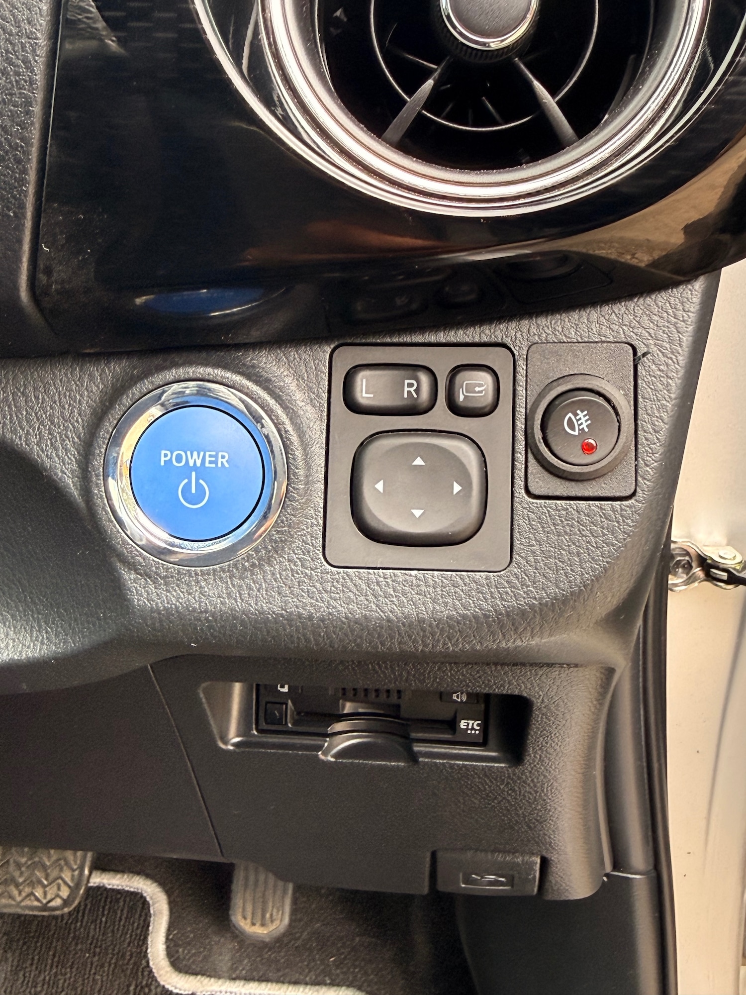 Used Toyota Vitz 2025 for sale - 76195865: Photo 30