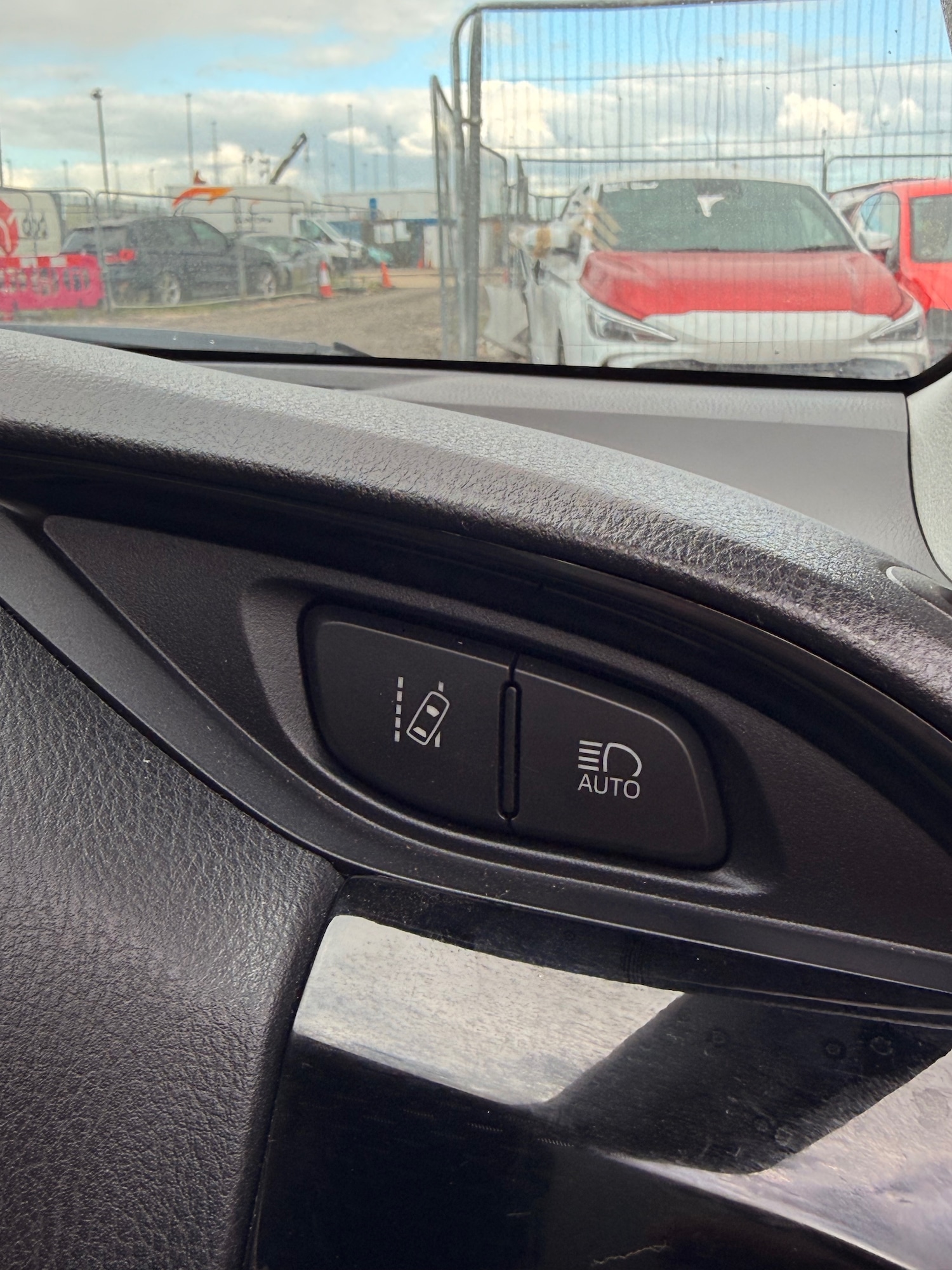 Used Toyota Vitz 2025 for sale - 76195865: Photo 31