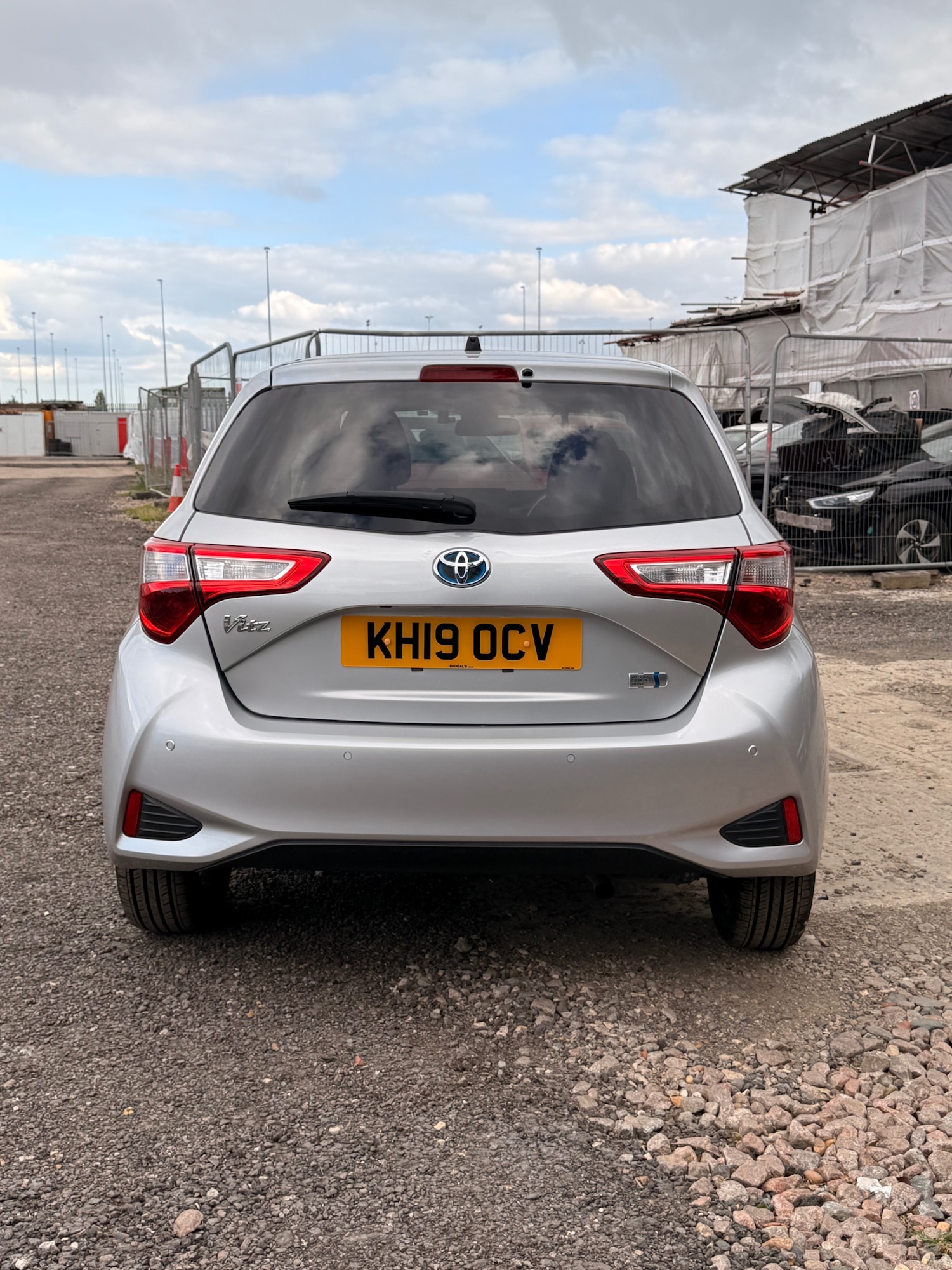 Used Toyota Vitz 2025 for sale - 76195865: Photo 9