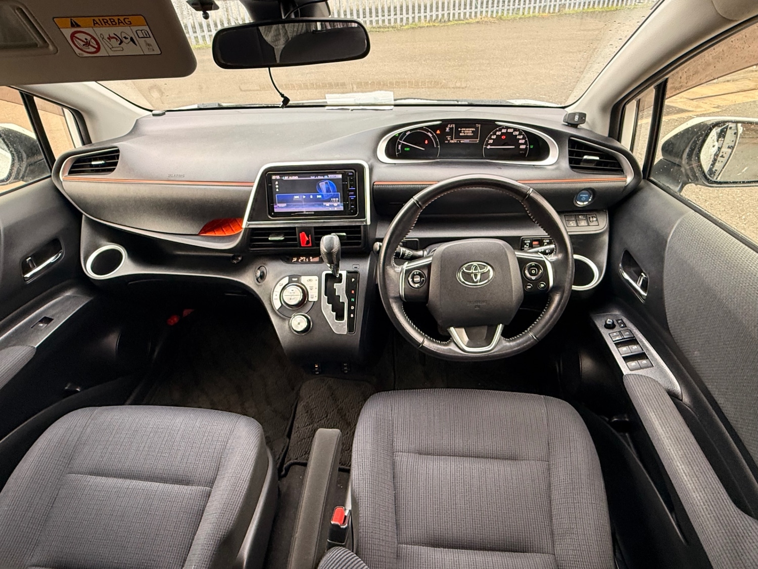 Used Toyota Sienta 2016 for sale - 77569816: Photo 41